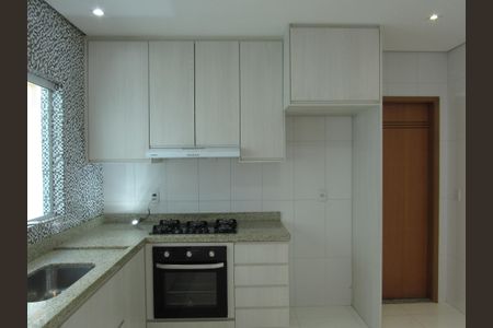 Casa à venda com 90m², 2 quartos e 2 vagasCozinha