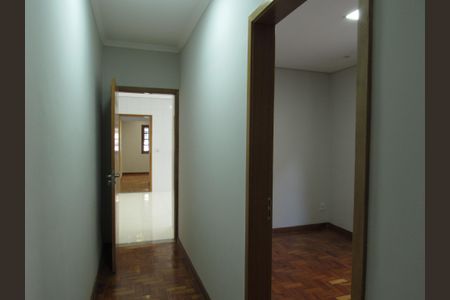 Casa à venda com 90m², 2 quartos e 2 vagasCorredor