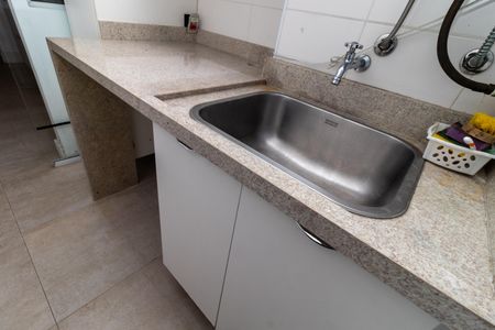 Apartamento à venda com 63m², 2 quartos e 1 vagaÁrea de Serviço