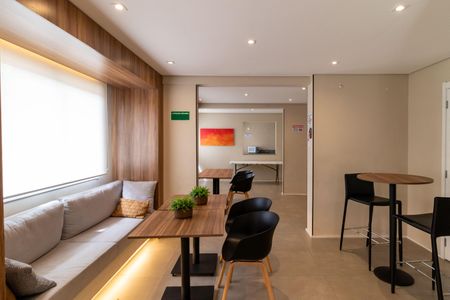 Apartamento à venda com 36m², 2 quartos e sem vaga Apartamento à venda com 36m², 2 quartos e sem vagaÁrea comum - Salão de festas
