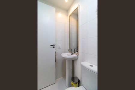 Apartamento à venda com 36m², 2 quartos e sem vaga Apartamento à venda com 36m², 2 quartos e sem vagaBanheiro Social