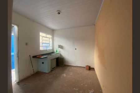 Casa à venda com 2 quartos, 70m² em Parque Oratório, Santo André