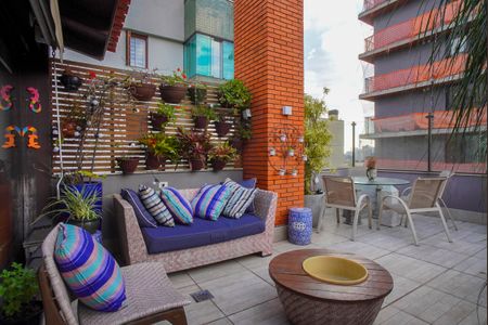 Apartamento à venda com 219m², 4 quartos e 2 vagasSala - varanda