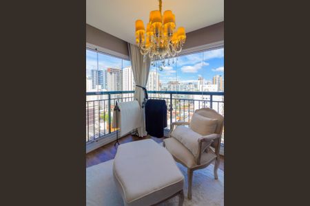 Apartamento à venda com 213m², 4 quartos e 4 vagasVaranda da Suíte 1