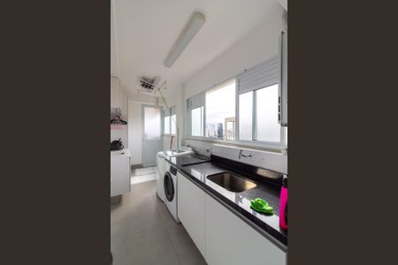 Apartamento à venda com 213m², 4 quartos e 4 vagasÁrea de Serviço