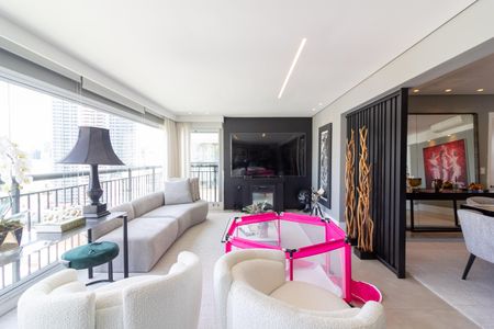 Apartamento à venda com 213m², 4 quartos e 4 vagasSala de Jantar