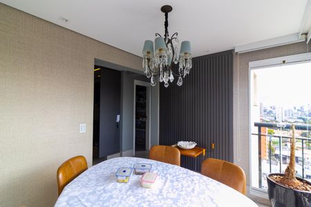 Apartamento à venda com 213m², 4 quartos e 4 vagasCopa