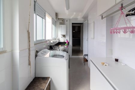 Apartamento à venda com 213m², 4 quartos e 4 vagasÁrea de Serviço