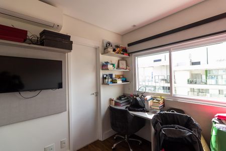 Apartamento à venda com 213m², 4 quartos e 4 vagasSuíte 2