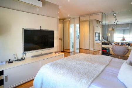 Apartamento à venda com 280m², 3 quartos e 4 vagasQuarto 3 - Suite