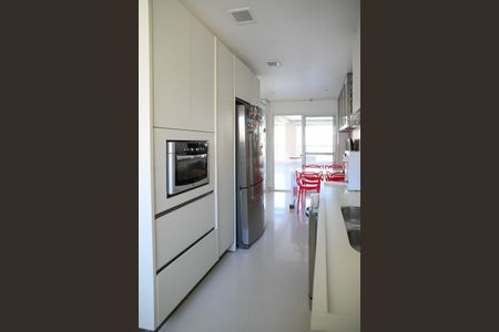 Apartamento à venda com 280m², 3 quartos e 4 vagasCozinha