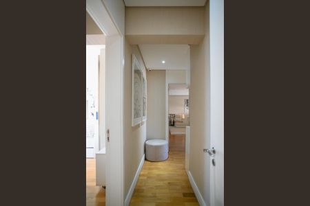 Apartamento à venda com 280m², 3 quartos e 4 vagasCorredor