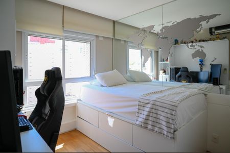 Apartamento à venda com 280m², 3 quartos e 4 vagasQuarto 1 - Suite