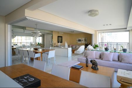 Apartamento à venda com 280m², 3 quartos e 4 vagasVaranda Integrada