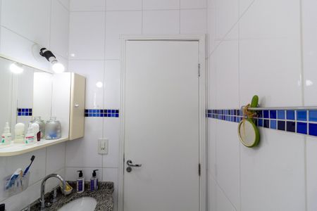 Casa à venda com 122m², 3 quartos e 2 vagasBanheiro Social