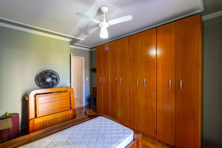 Casa à venda com 122m², 3 quartos e 2 vagasSuíte