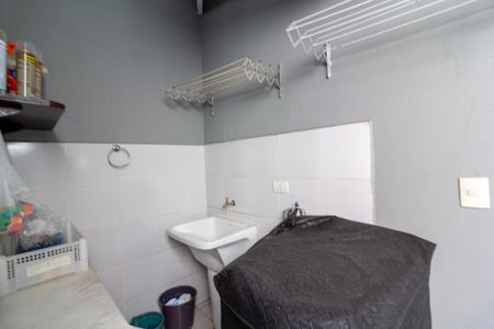 Casa à venda com 122m², 3 quartos e 2 vagasÁrea de Serviço