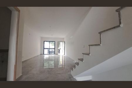 Casa à venda com 210m², 3 quartos e 4 vagas