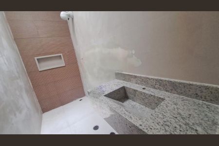 Casa à venda com 210m², 3 quartos e 4 vagas