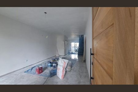 Casa à venda com 3 quartos, 210m² em Vila Santa Isabel, São Paulo