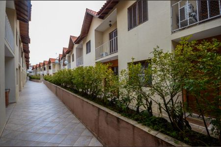 Casa de condomínio à venda com 89m², 2 quartos e 2 vagasÁrea externa