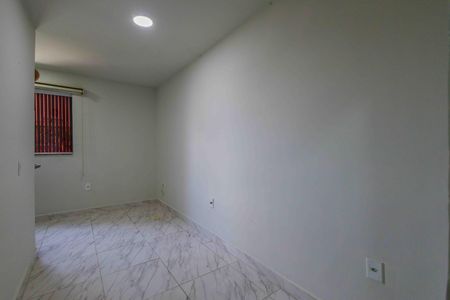 Sala de apartamento para alugar com 1 quarto, 30m² em Vargem Grande, Rio de Janeiro