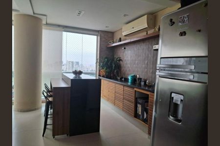 Apartamento à venda com 171m², 3 quartos e 3 vagas