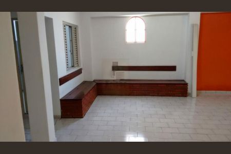 Casa à venda com 195m², 3 quartos e 2 vagas Casa à venda com 195m², 3 quartos e 2 vagasárea comum