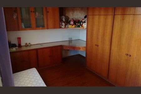 Casa à venda com 195m², 3 quartos e 2 vagas Casa à venda com 195m², 3 quartos e 2 vagasCozinha