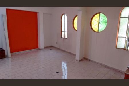 Casa à venda com 195m², 3 quartos e 2 vagas Casa à venda com 195m², 3 quartos e 2 vagasárea comum