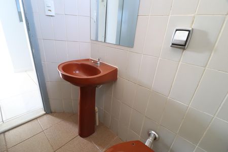 Apartamento para alugar com 230m², 2 quartos e sem vagaBanheiro da Suíte 2