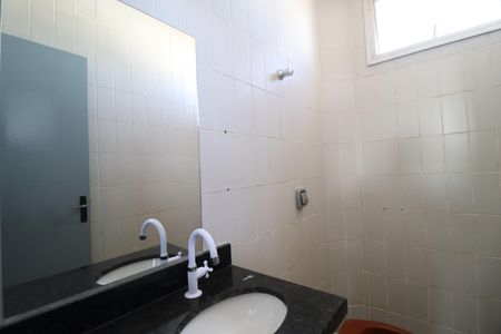 Apartamento para alugar com 230m², 2 quartos e sem vagaBanheiro Social