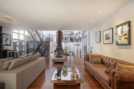 Casa à venda com 3 quartos, 341m² em Jardim dos Estados, São Paulo