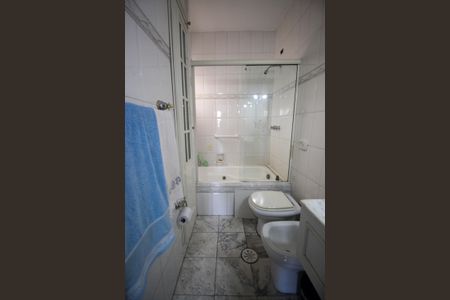 Casa à venda com 390m², 4 quartos e 4 vagasBanheiro da Suíte 3