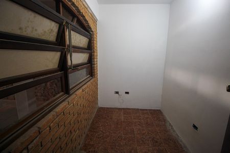 Casa à venda com 390m², 4 quartos e 4 vagasEscritório