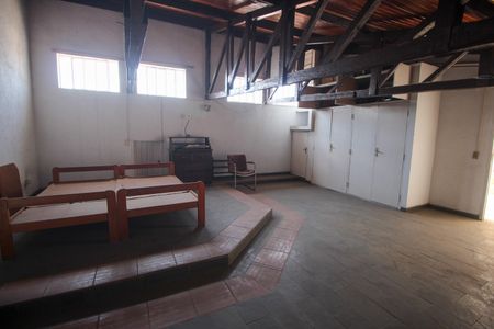 Casa à venda com 390m², 4 quartos e 4 vagasSótão