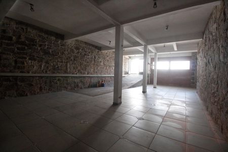 Casa à venda com 390m², 4 quartos e 4 vagasÁrea comum - Salão de festas