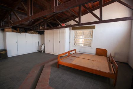 Casa à venda com 390m², 4 quartos e 4 vagasSótão