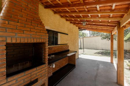 Apartamento à venda com 44m², 2 quartos e 1 vaga Apartamento à venda com 44m², 2 quartos e 1 vagaÁrea comum - Churrasqueira