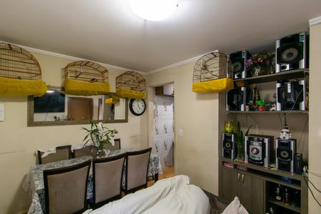 Apartamento à venda com 44m², 2 quartos e 1 vaga Apartamento à venda com 44m², 2 quartos e 1 vagaSala
