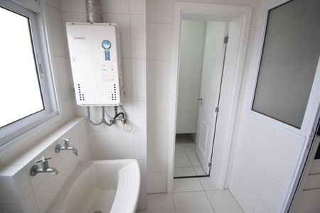 Apartamento para alugar com 167m², 3 quartos e 3 vagas Apartamento para alugar com 167m², 3 quartos e 3 vagasÁrea de Serviço