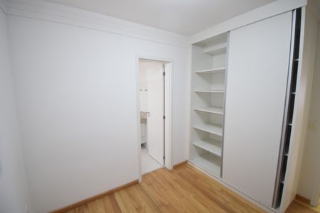 Apartamento para alugar com 167m², 3 quartos e 3 vagas Apartamento para alugar com 167m², 3 quartos e 3 vagasQuarto 1