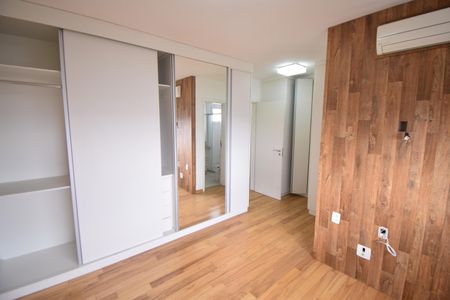 Apartamento para alugar com 167m², 3 quartos e 3 vagas Apartamento para alugar com 167m², 3 quartos e 3 vagasQuarto 3