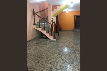 Casa à venda com 167m², 3 quartos e 2 vagas