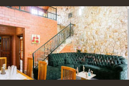 Casa à venda com 280m², 3 quartos e 3 vagas