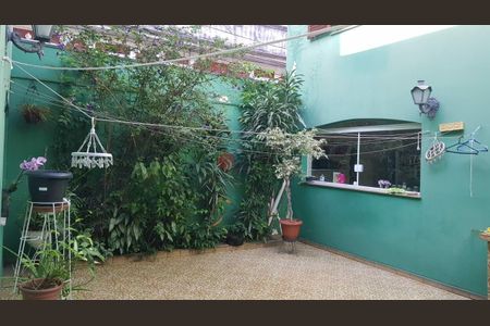 Casa à venda com 3 quartos, 257m² em Vila Regente Feijó, São Paulo