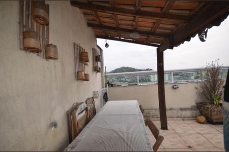 Apartamento para alugar com 110m², 2 quartos e sem vagaÁrea de Serviço