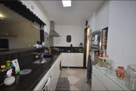 Apartamento para alugar com 110m², 2 quartos e sem vagaCozinha