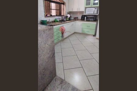 Casa à venda com 177m², 3 quartos e 3 vagas