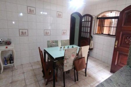 Casa à venda com 177m², 3 quartos e 3 vagas